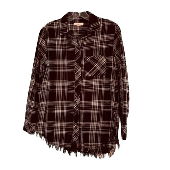 BeachLunchLounge Flannel Button Down Shirt Black White Plaid Distressed Raw Hem - Picture 2 of 7